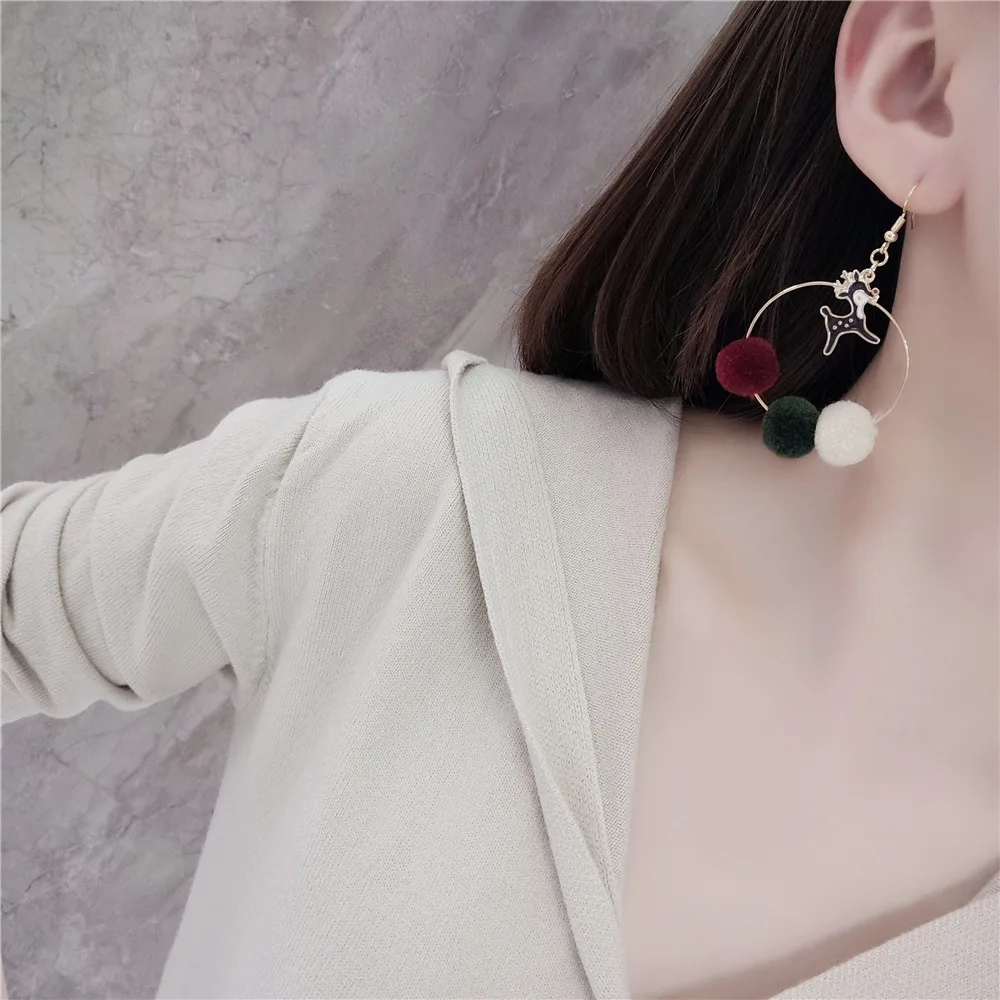 2019 Рождественские модные серьги со шариками из плюша для женщин. Корея. Личность. Круглые серьги с оленем. Украшение. Подарок.