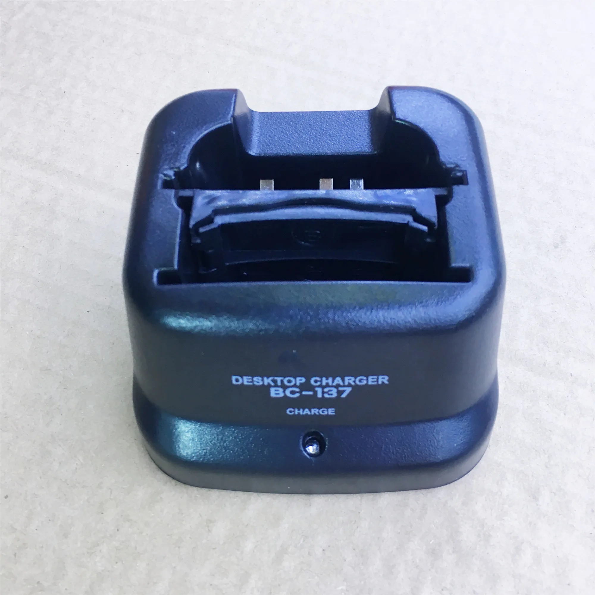 BC137 единственное настольное базовое зарядное устройство для Icom IC V8 V82 F30GT F40GT F31GS F3GS