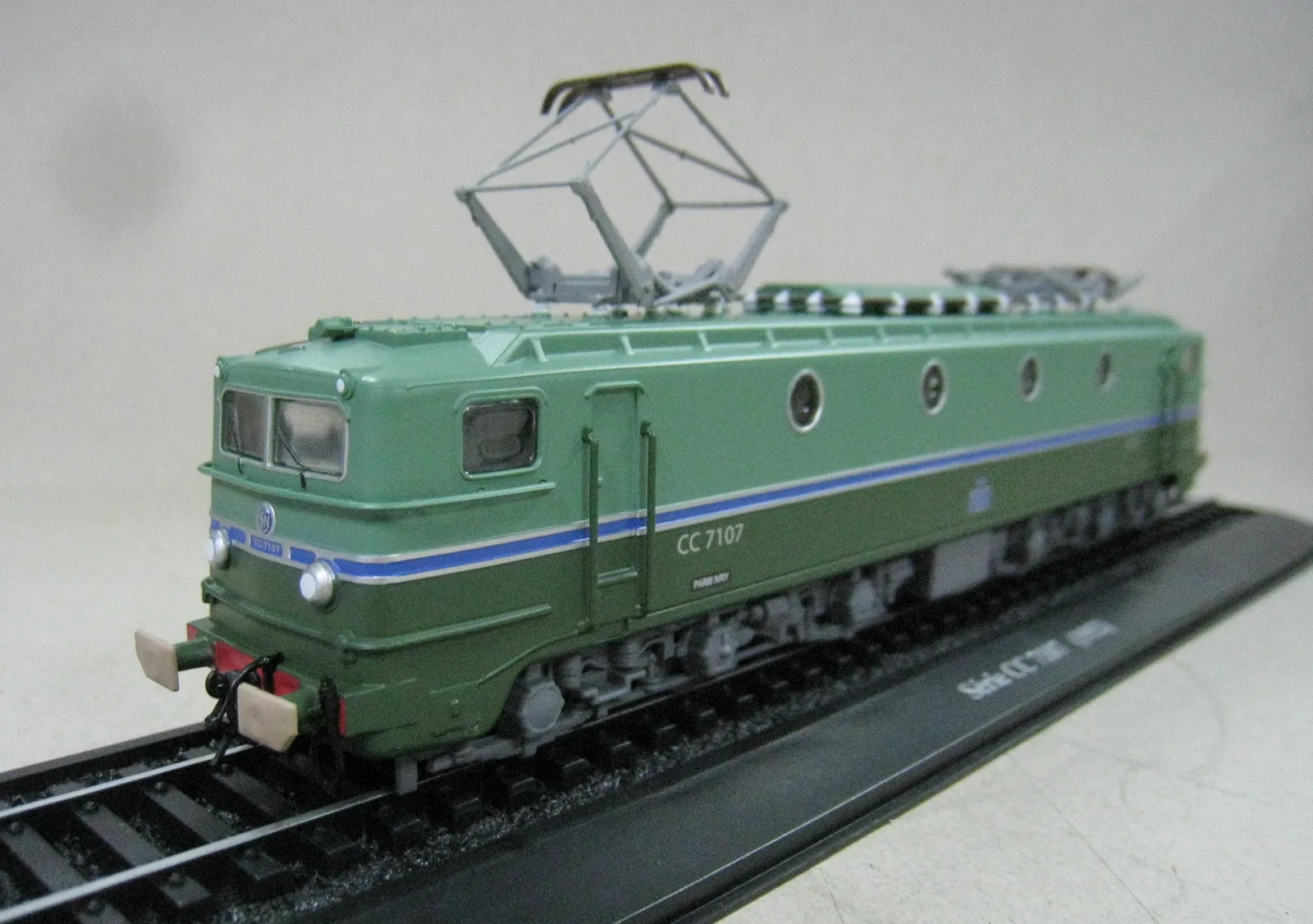 Atlas Saire CC 7107(1952) поезд 1/87 литая модель