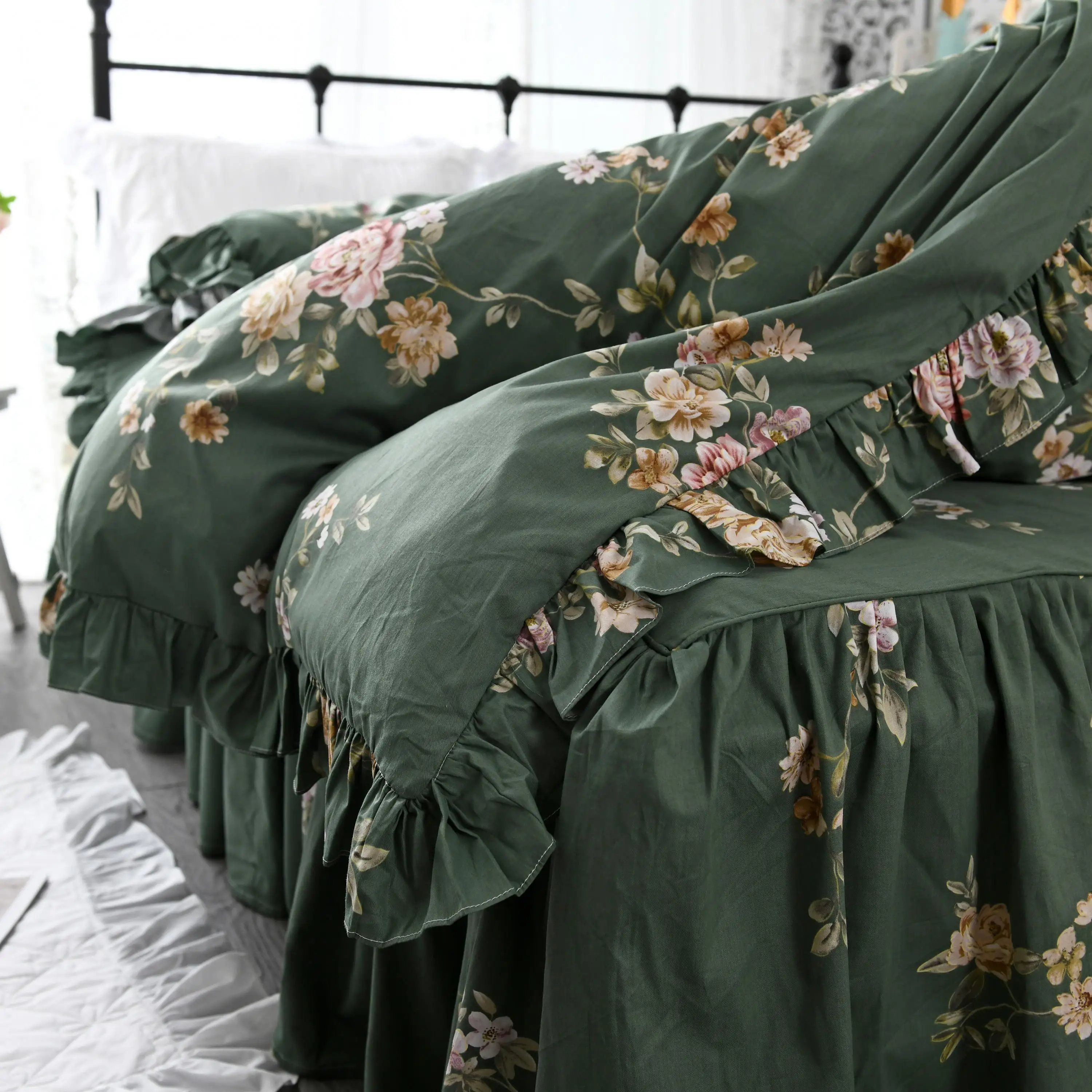 

Garden Floral Duvet Quilt Cover Ruffles Green 100%Cotton Ultra Soft 4Pieces Queen King Bedding set with Bedskirt Pillow shams