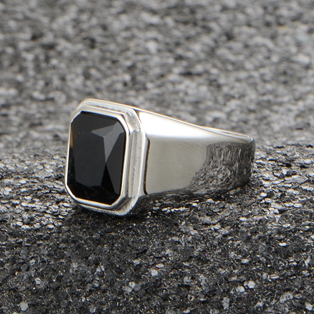 Мужское квадратное кольцо с драгоценным камнем черного красного синего цвета