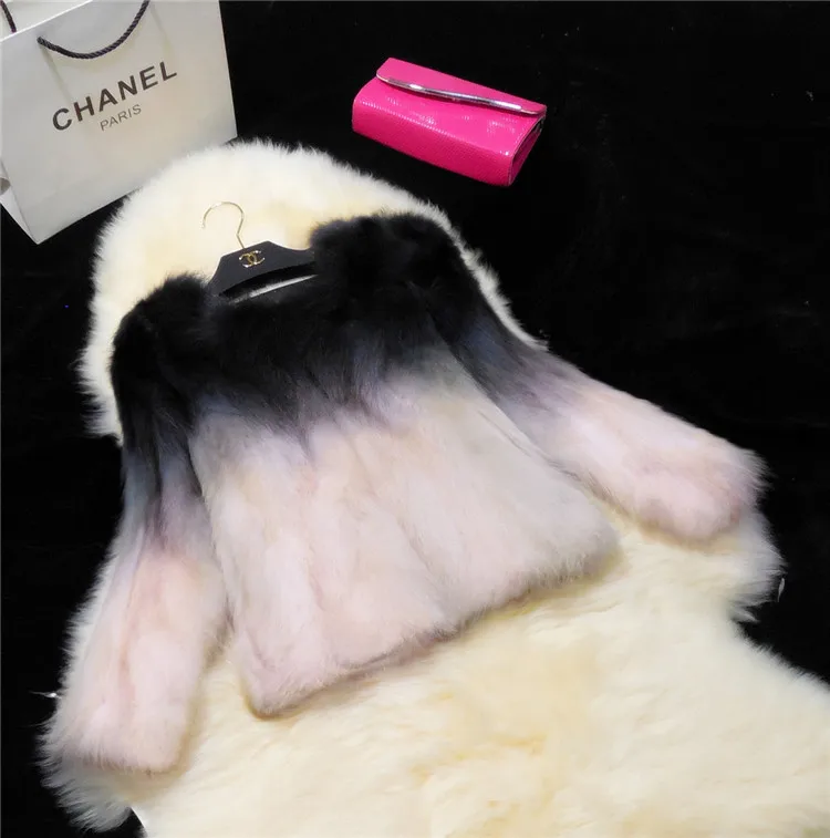 Бесплатная доставка новинка 2019 шуба из натурального меха енота женская цветной