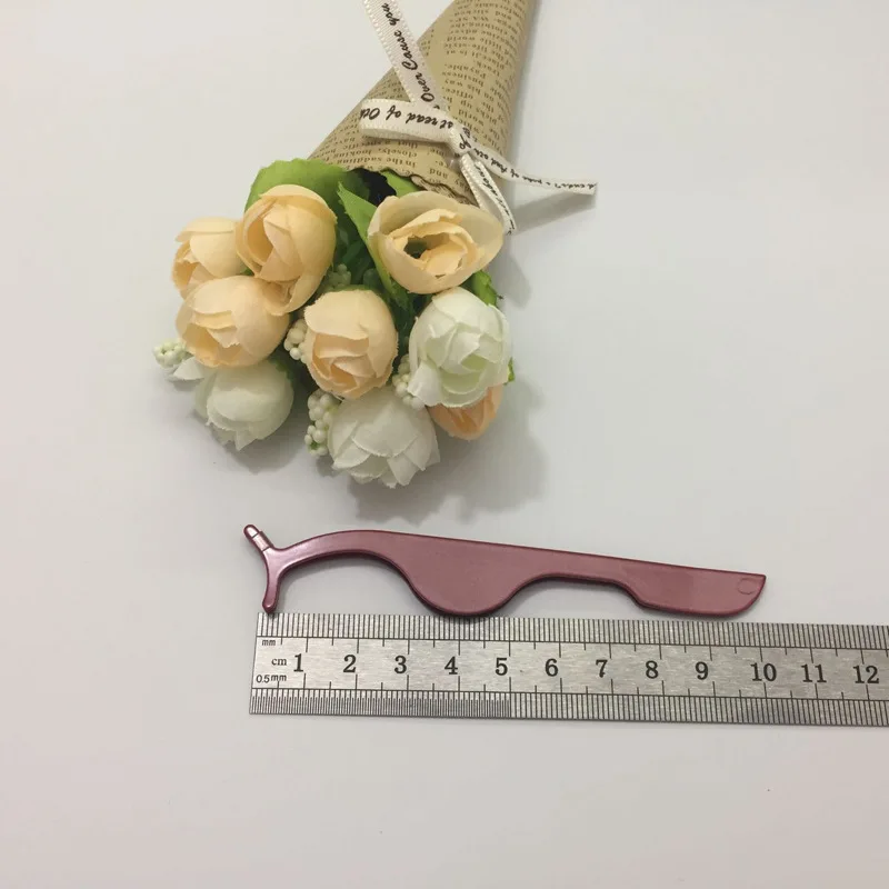 Магнитные щипцы для искусственных ресниц Beauty Tools - помощник для закручивания ресниц на магнитах, розовые, из нержавеющей стали.