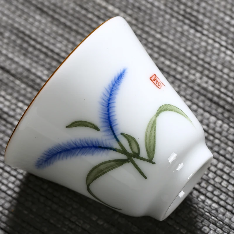 

handpainted porcelain tea cup on sales Chinese kungfu cup of tea 50ml dehua China under glaze ceramic cup for Pu'er tea new