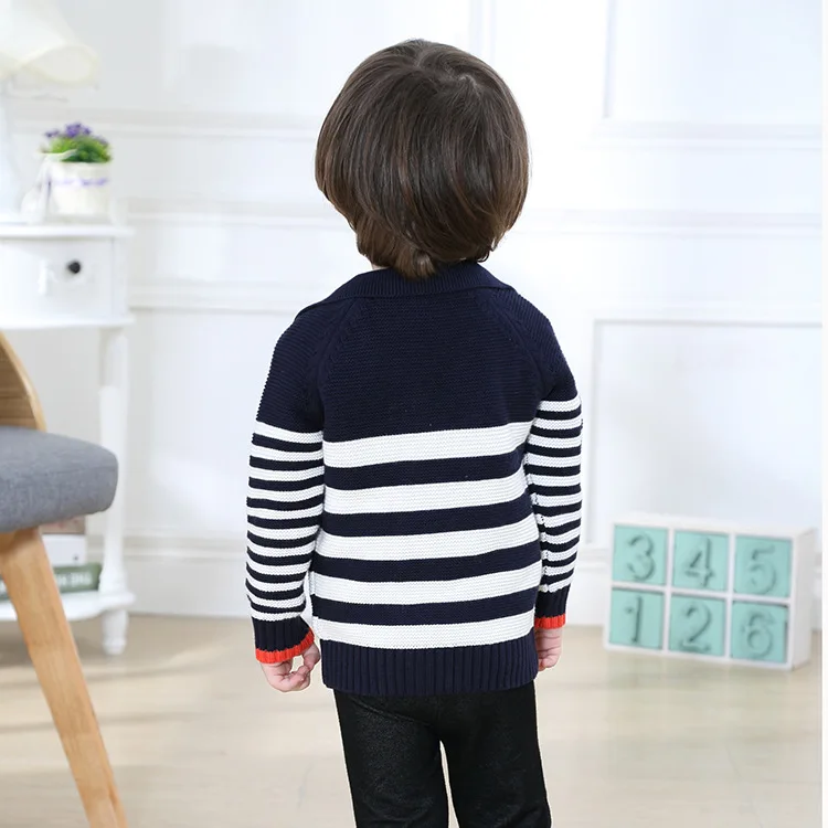 Детский вязаный кардиган в полоску теплый двубортный свитер для мальчиков