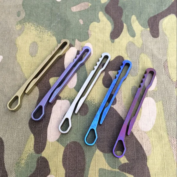 

5 Colors Titanium Alloy Rattlesnake Hanging Buckle Keychain Quickdraw Key Ring Multi Tools EDC Key To Hang Multi Tools