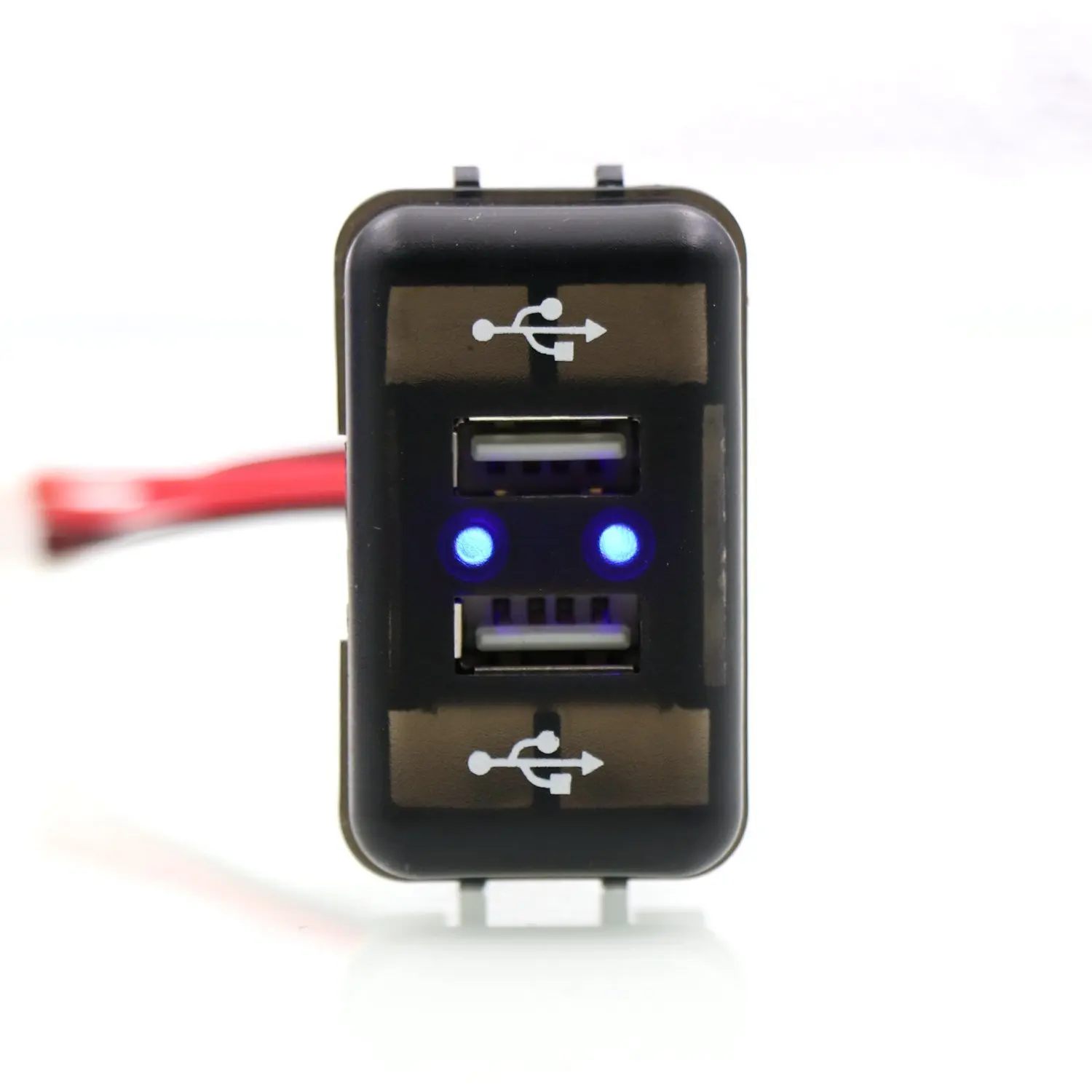 Автомобильное зарядное устройство ihens5 с двумя USB-портами аудиоразъемом для iphone