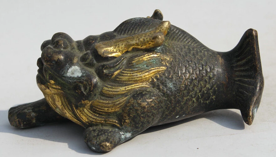 5 &quotстарая китайская народная бронзовая позолота Дракон рыба барракуда статуя