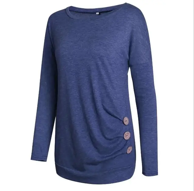 Серый трикотажный жакет эсприт. Кофта с пуговицами на рукавах. Трикотажная кофта на пуговицах. Девушка в кофточке. Кофта с пуговицами на рукавах.