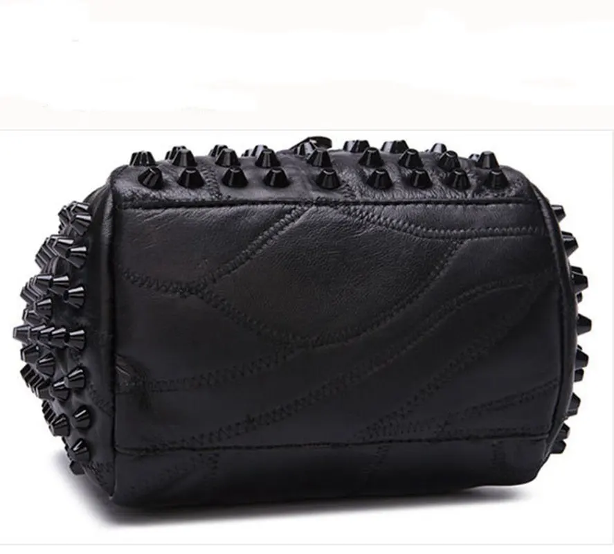 CAJIFUCO Spiked Handbag Genuine Leather Women Shoulder Bag Lambskin Studded Pillow Metal Rivet Crossbody Bolsos Mujer | Багаж и сумки