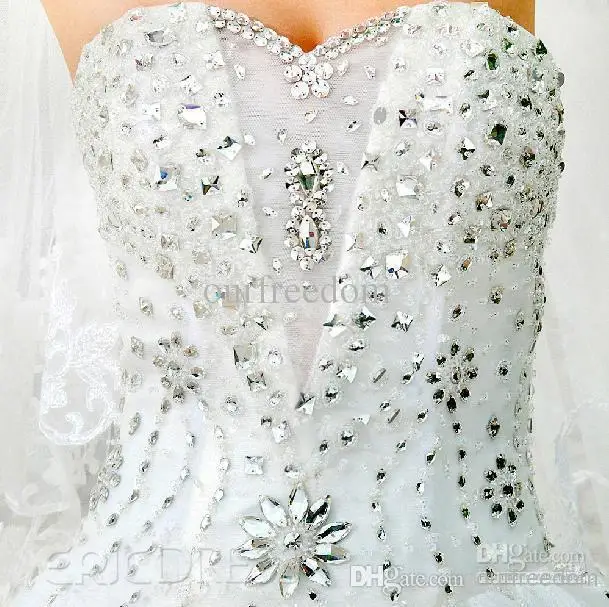 9 2014 New Wedding Dresses With Sweetheart Crystals Beads Backless Handmade Flowers A Line Chapel Train Hot Church Bridal Gowns | Свадьбы и