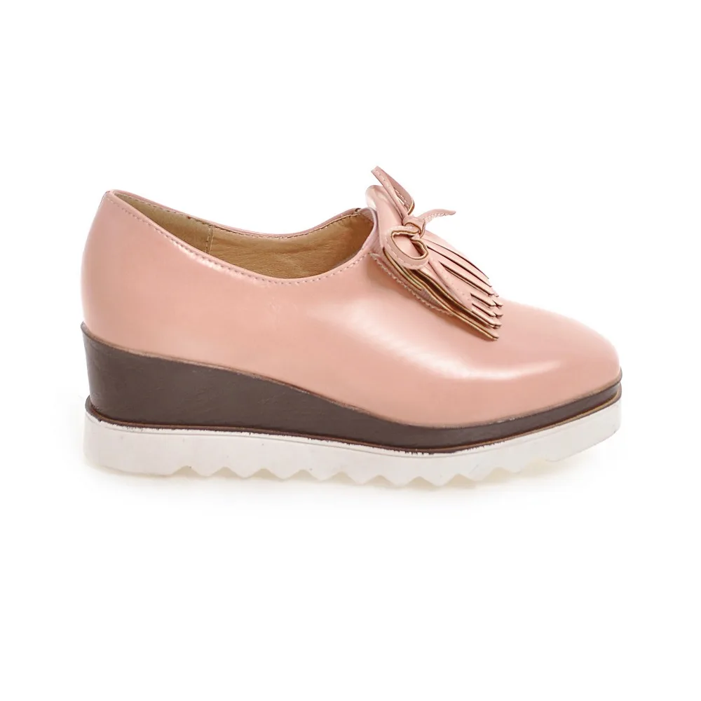 Кроссовки женские на танкетке лоферы с бахромой без застежки повседневная обувь