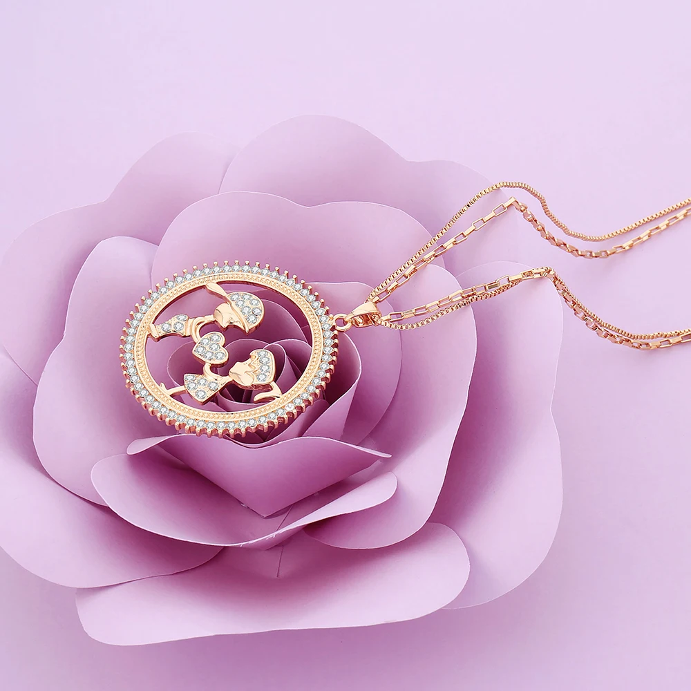 Женское ожерелье с подвеской большое круглое кулоном из кристаллов покрытое