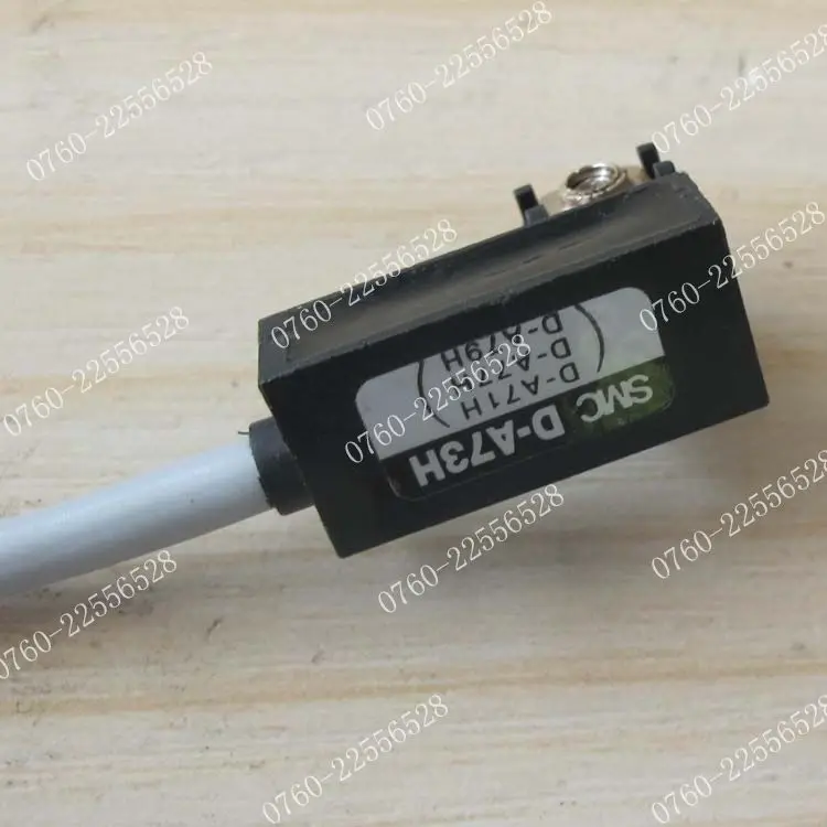 Free freight and high quality Japan SMC magnetic switch d-a73h cylinder induction new original product warranty | Инструменты