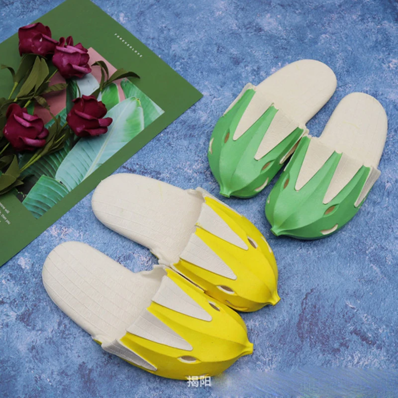 

Creative Funny Parent-child Beach Slippers Men Women Summer Indoor Slippers One Word Drag Men's Bathroom home non-slip sandals
