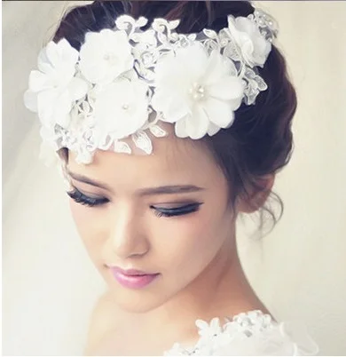 Encanto casamento Hairwear Mulheres Rendas Artesanais Flores Brancas Casado Cocar de Noiva Imitacao Perolas Acessorios|noiva acessorios|acessorios