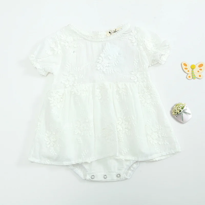 Детский белый комбинезон из 100% хлопка с короткими рукавами и круглым вырезом для