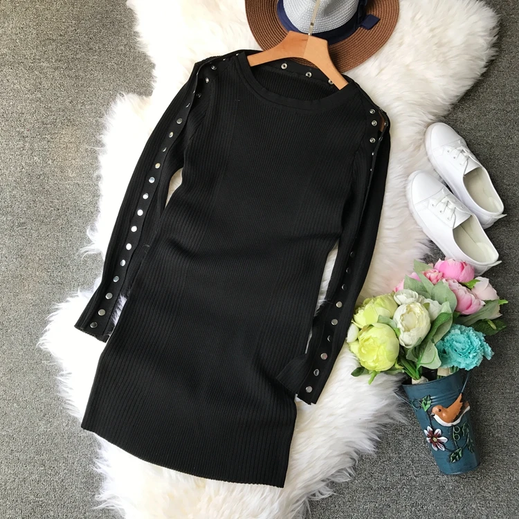 Женское трикотажное платье ALPHALMODA с длинным рукавом и кнопками на осень