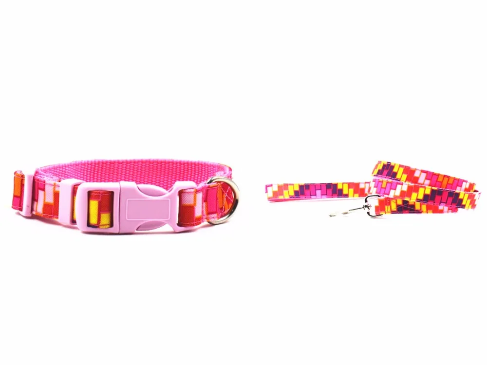 Регулируемый нейлоновый поводок для собак с рисунком красного кирпича + ошейник S