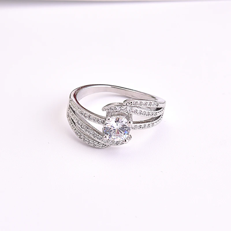 

Fashion Geometry Silver White Crystal Zircon Round Ring for Women Engagement Party Wedding Rings Fine Jewelry Hand Accessories