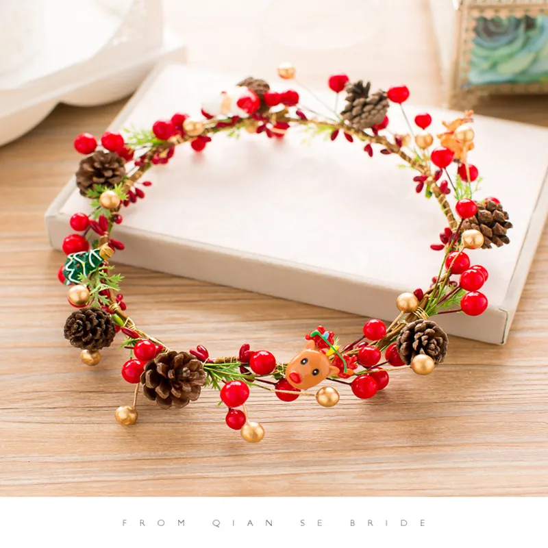 

Handmade 3d Christmas red wreath imitation berry accessories shooting props Free Shipping