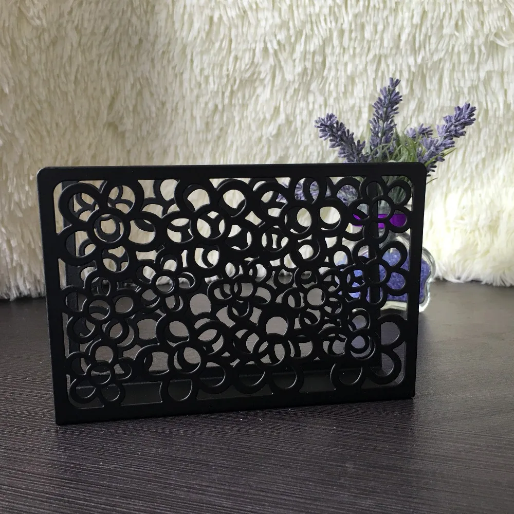 Красивый подарок железная декоративная подставка черного и розового цветов