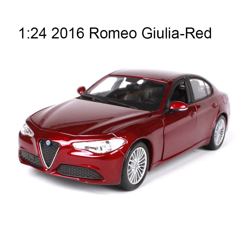 Bburago 1:24 diecast Car Romeo Giulia Italy sedan Alloy Metal Vehicle Collectible Models toys Toy For Gift Collection |