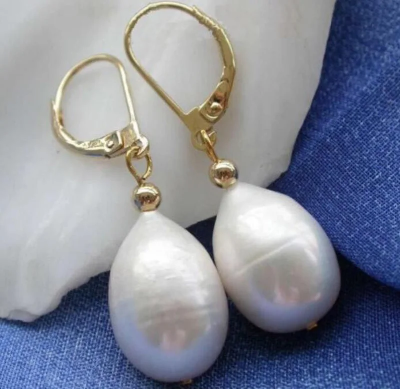 

Free shipping Charming 10-14mm AAA Akoya white natural pearl earring 3 pair /lot