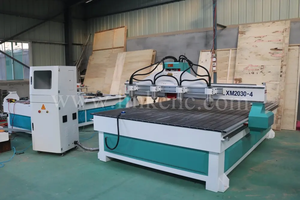 Китай 2030 cnc маршрутизатор с 4 головки/мульти главы деревообрабатывающие для