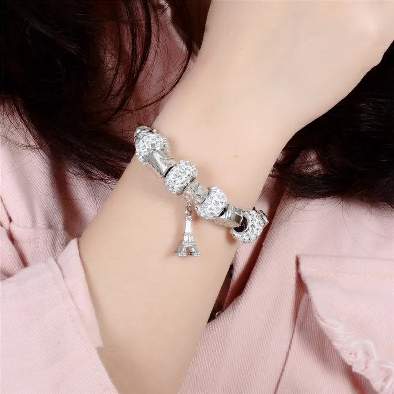 Бисер серебряного цвета браслет с подвеской в виде Парижа и Эйфелевой башни