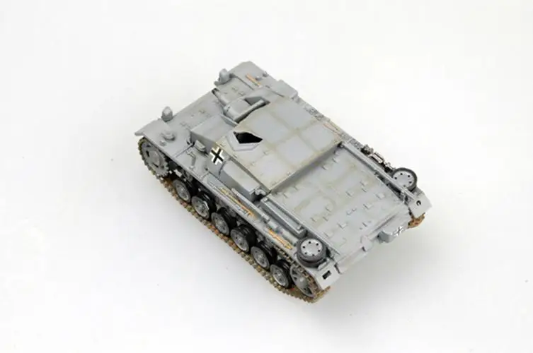 Второй мировой войны StuG III штурмовой пистолет Танк Россия Зима 1941 1: 72 без литья