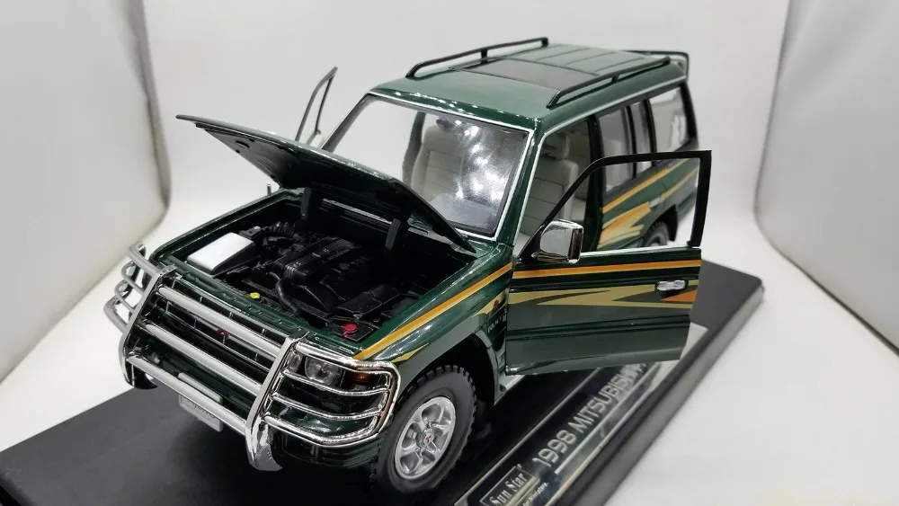 1:18 литая модель для Mitsubishi Pajero 1998 классический внедорожник игрушечный автомобиль миниатюрная коллекция
