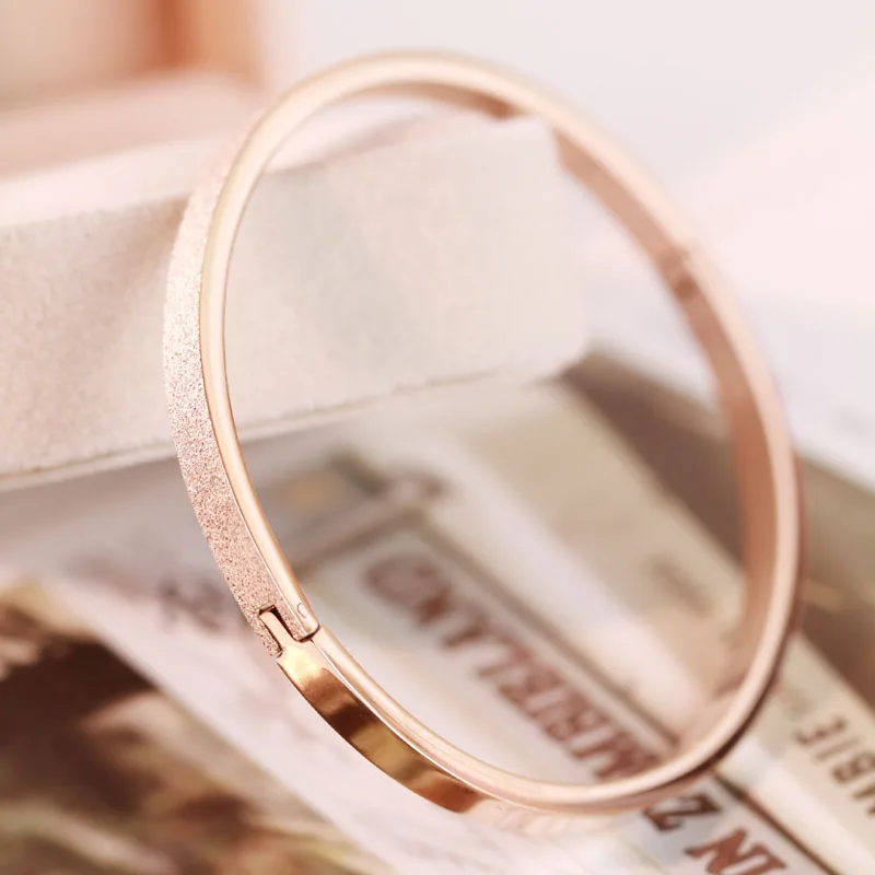 Half Frosted And Smooth Individual Bangle Titanium &amp Rose Gold Color Birthday Gift Woman Jewelry Free Shipping Never Fade | Украшения и