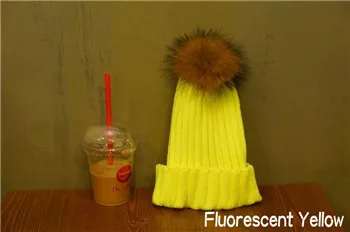 Fluorescent yellow LAURASHOW Новая Вязаная шапка 20 видов цветов енота норки мяч 14 см Для женщин Кепки Для мужчин помпонами девушка Бонне подарок - Цвет: Fluorescent yellow