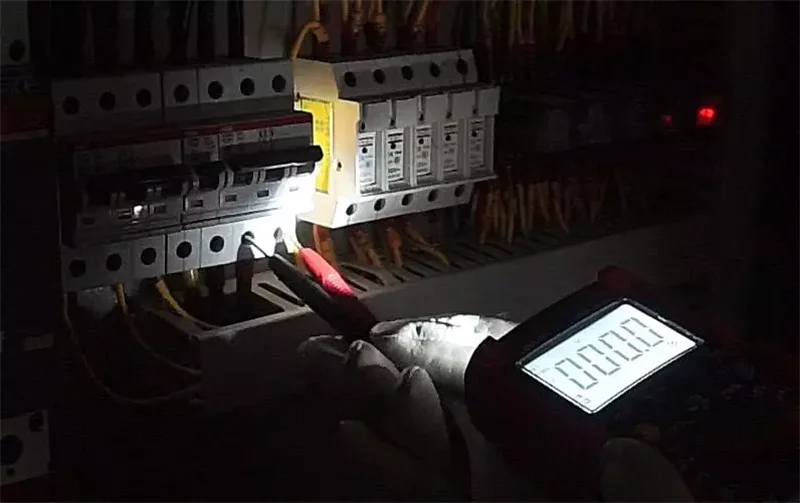 UNI-T UT191E/UT191T профессиональный мультиметр; true RMS IP65 Водонепроницаемый/пылезащитный цифровой мультиметр, температура/LoZ напряжение
