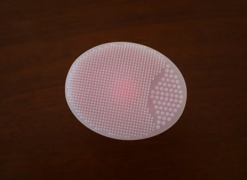 Pink Мини силиконовый косметический моющий коврик для лица Отшелушивающий Угри Очищающая щетка для лица инструмент Мягкая глубокая очистка лица кисти - Цвет: Pink