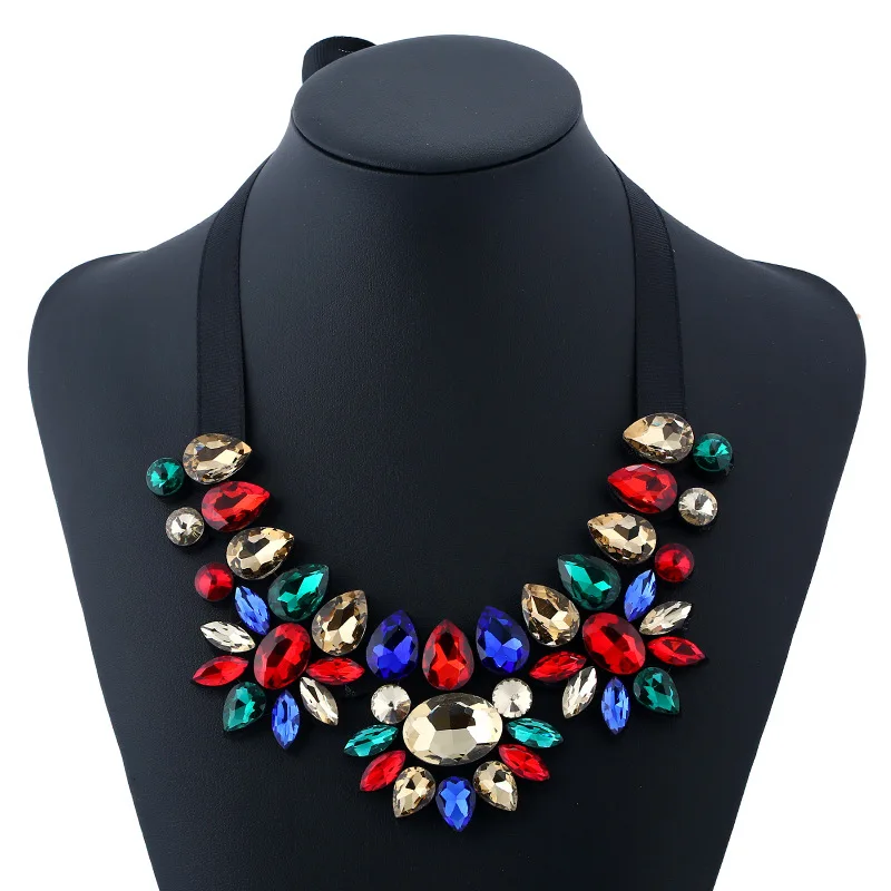 Модный женский чокер ожерелье винтажное с кулоном со стразами массивное