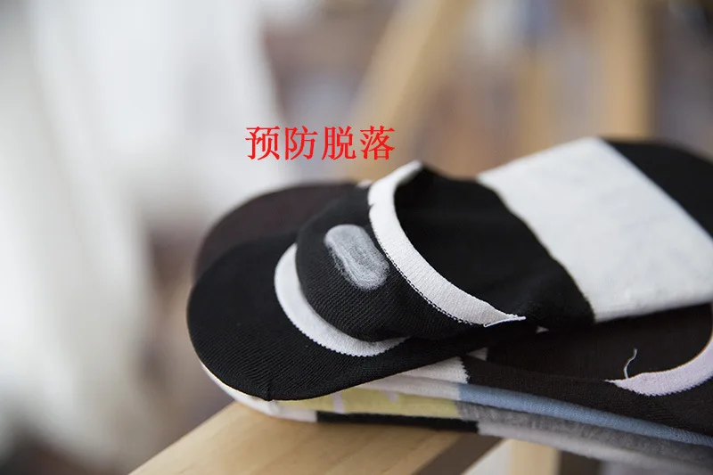 10 Пар/лот Связаться с Г-Жа милый кот носки силиконовые мелкой рот