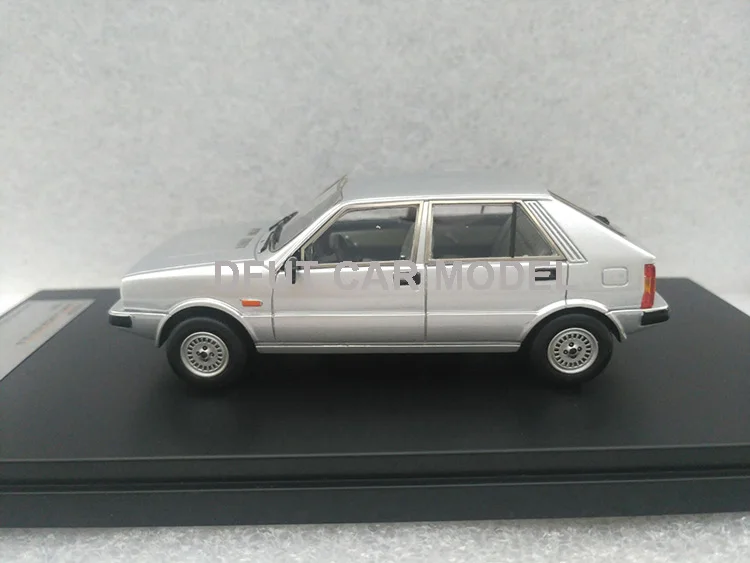 1:43 сплава отступить игрушечный автомобиль SAAB LANCIA 600 GLS автомобиль модель детской машинки уполномоченным подлинные детские игрушки