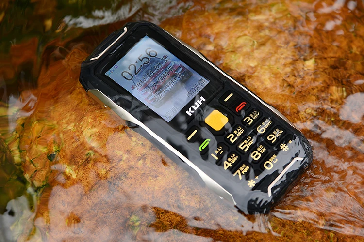 KUH T8 настоящий водонепроницаемый пыленепроницаемый ударопрочный IP67 прочный телефон Вибрация банк питания для мобильного телефона сотовый телефон рус письмо