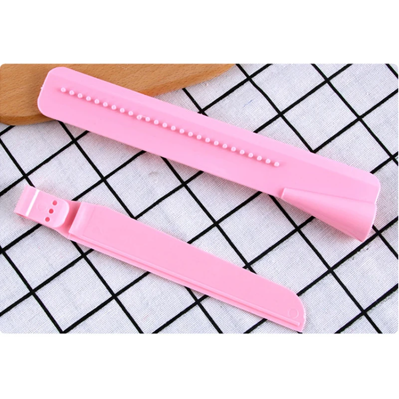 Scraper for cake smooth Adjustable fondant kitchen shovel edge smoothing cream home decor tableware tool |