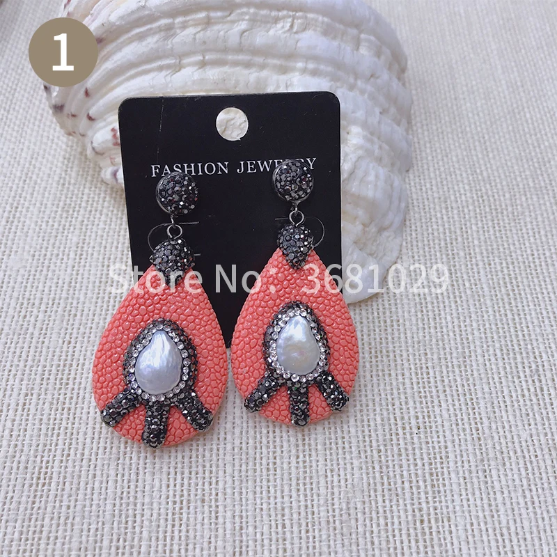 

Fashionable and simple atmosphere of joker button, set the droplet shape of new design of Europe and America simple earring