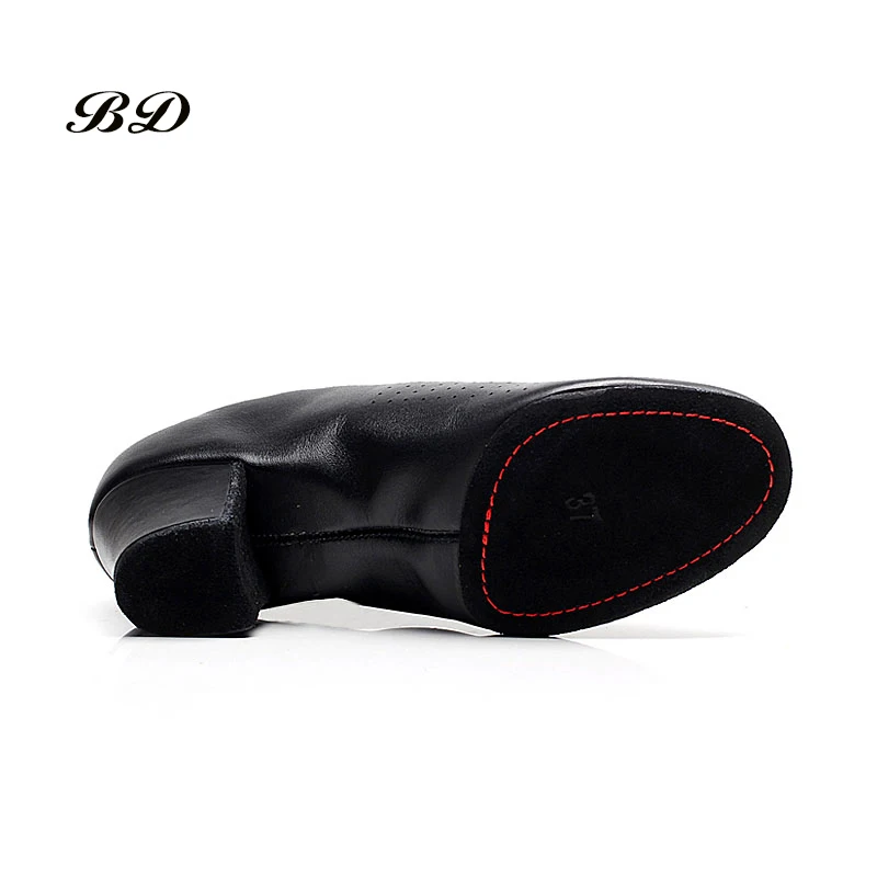 Leopard Latin Dance Shoes Sneakers WOMEN SHOES Jazz Modern Shoe Non-slip Soft Sole Vamp Heel 5 cm Slip-UP BD T1-B Ballroom SATIN