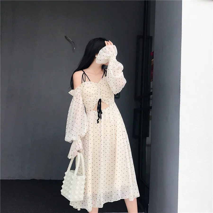 Летнее платье в горошек на бретельках женское модное праздничное пляжное с