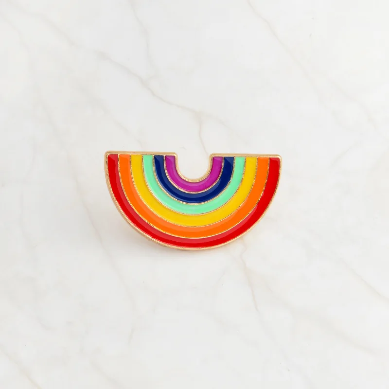 Радуга эмалированные булавки мультфильм улыбающаяся брошь в форме облака