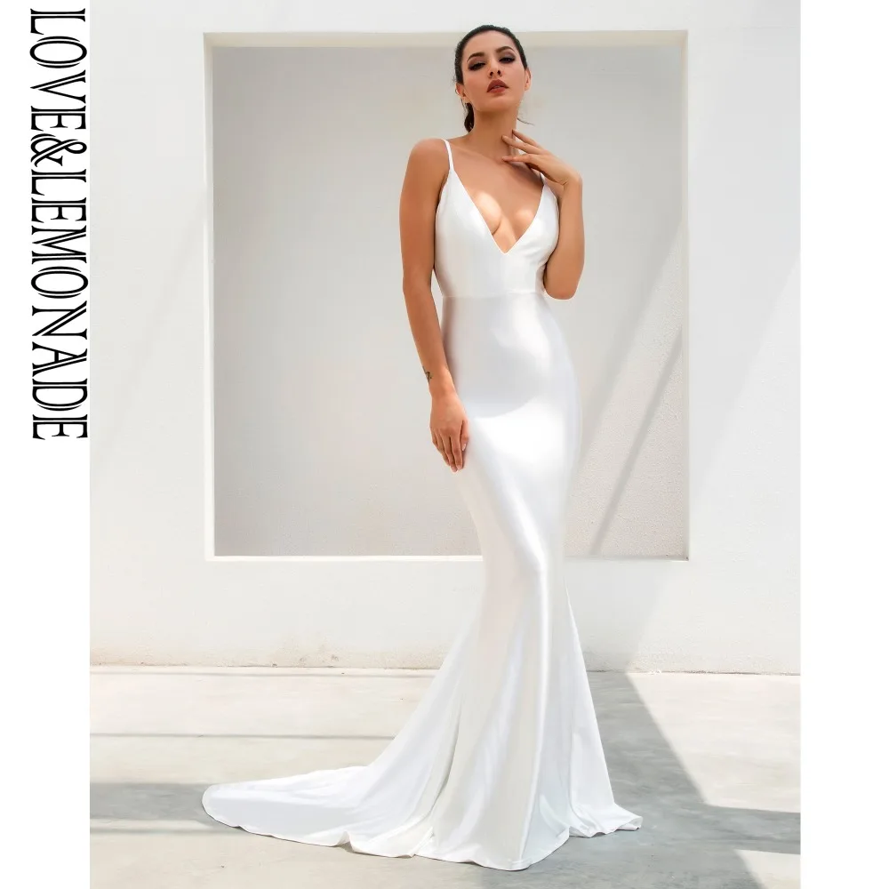Женское длинное платье LOVE & LEMONADE Белое Облегающее с глубоким v образным вырезом и