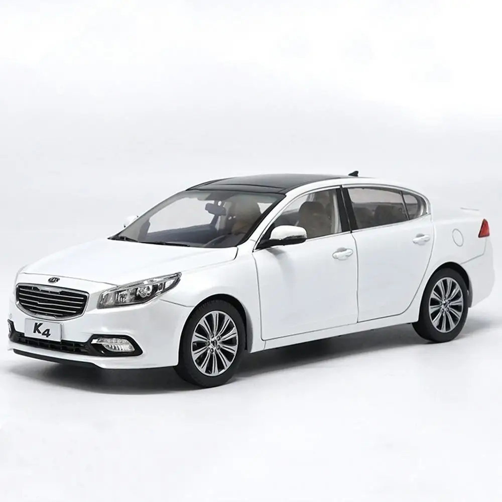 1/18 весы KIA K4 белый Литье под давлением автомобильные модельные игрушки, коллекционные