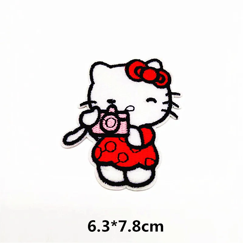 Комплект детской одежды из 3-х предметов с изображением рисунок Hello Kitty держит