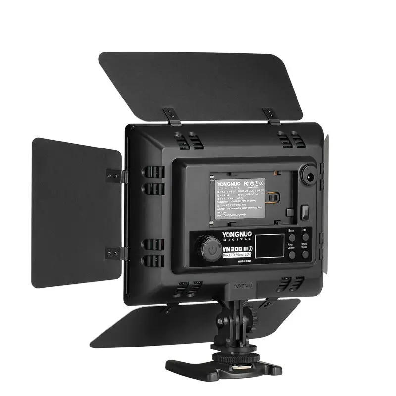 Светодиодный светильник для фото-и видеосъемки Yongnuo YN300 III YN-300 III 3200 k-5500 K CRI95