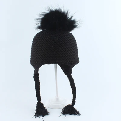 black fur ball Настоящий помпон из меха енота Beanie шапки для детей мальчиков и девочек Babay зимняя шапка теплые наушники шапки - Цвет: black fur ball